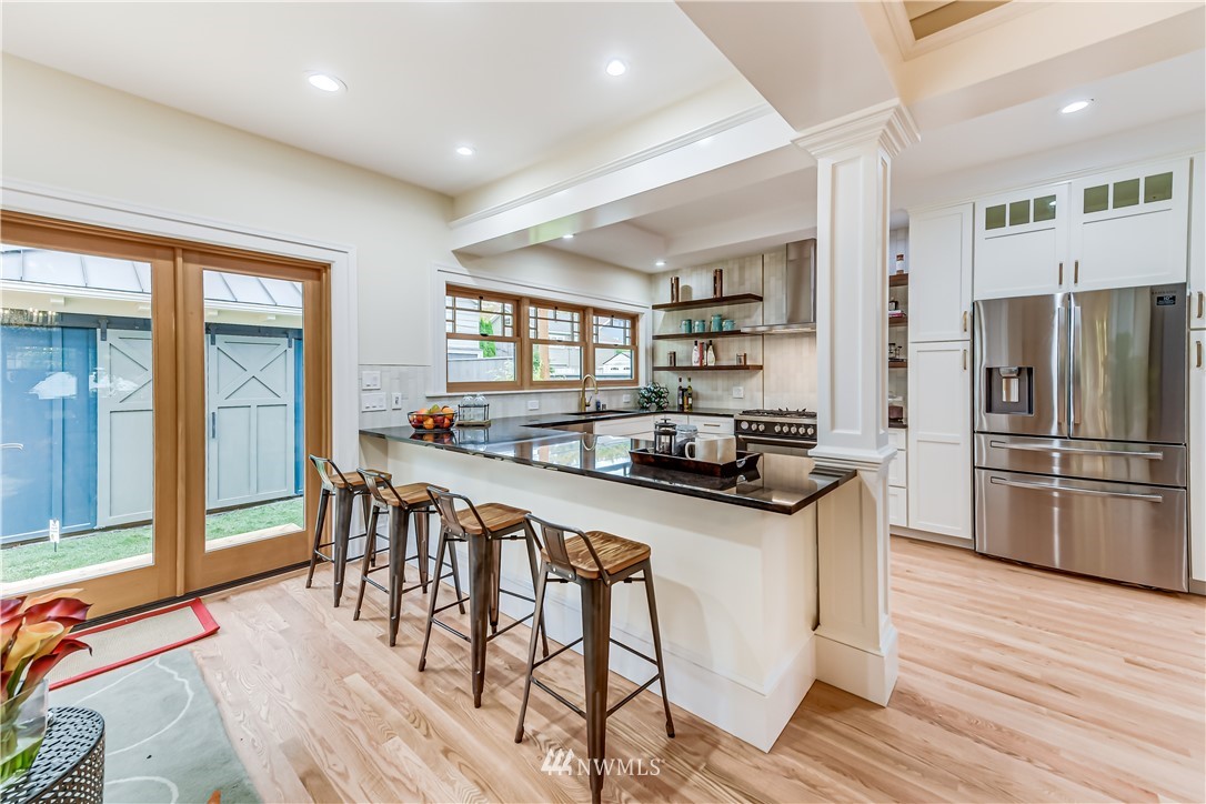2447 4th Avenue West Seattle, WA 98119 - Photo 12 of 40