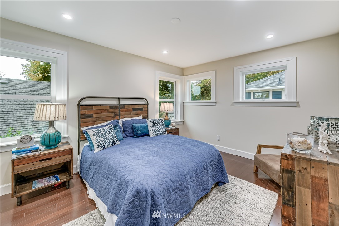 2447 4th Avenue West Seattle, WA 98119 - Photo 18 of 40