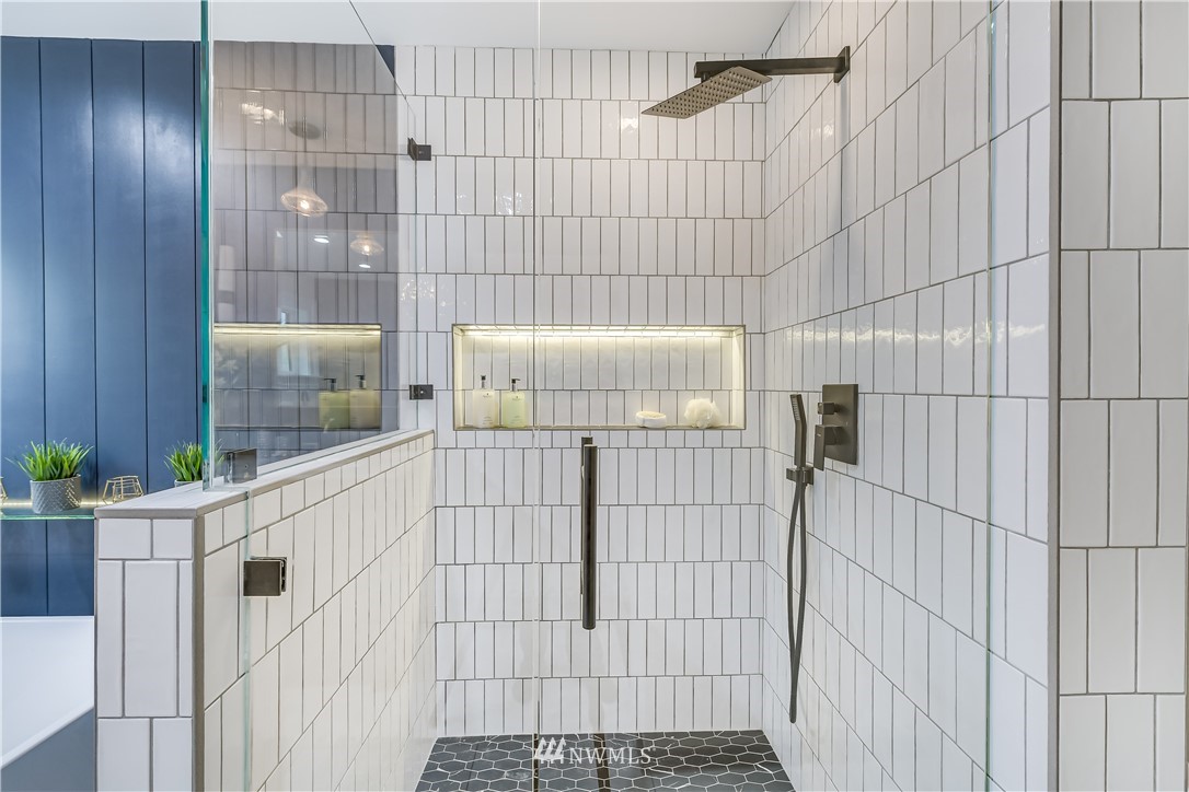 2447 4th Avenue West Seattle, WA 98119 - Photo 22 of 40
