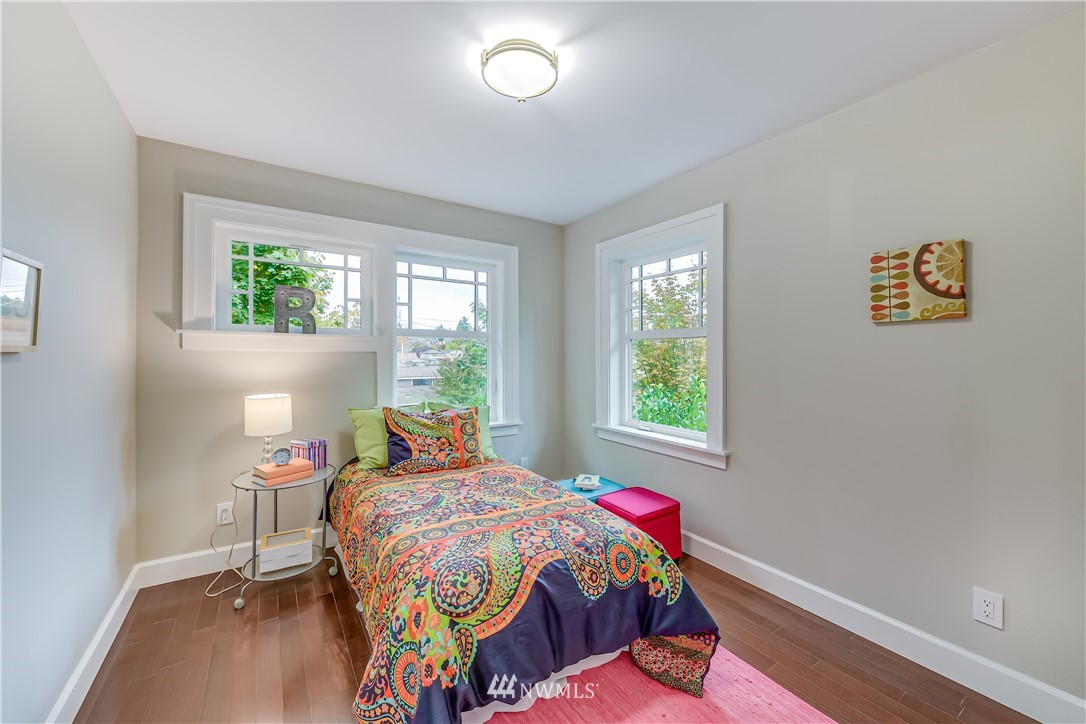 2447 4th Avenue West Seattle, WA 98119 - Photo 23 of 40