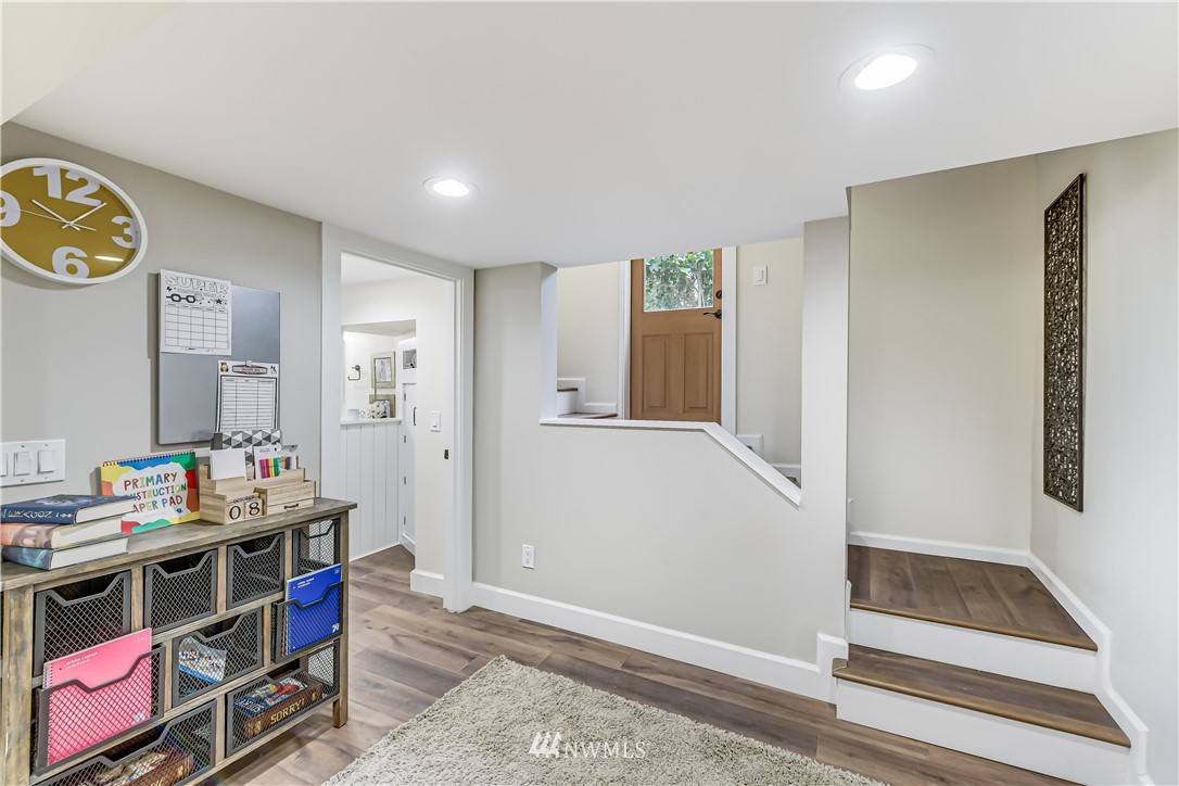 2447 4th Avenue West Seattle, WA 98119 - Photo 27 of 40