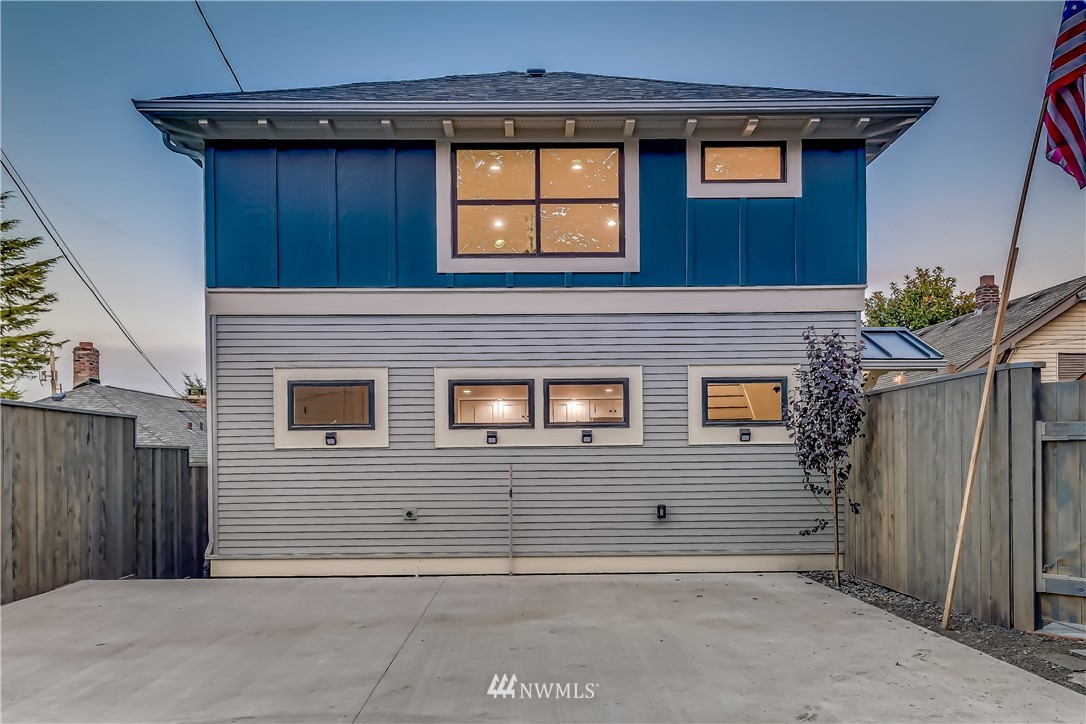 2447 4th Avenue West Seattle, WA 98119 - Photo 37 of 40
