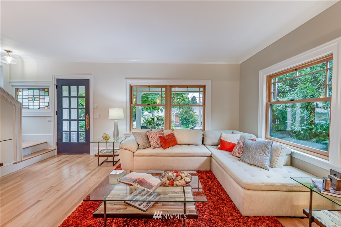 2447 4th Avenue West Seattle, WA 98119 - Photo 6 of 40