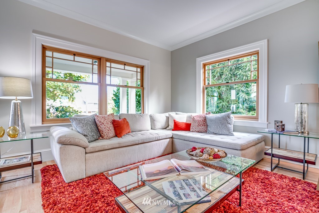 2447 4th Avenue West Seattle, WA 98119 - Photo 7 of 40