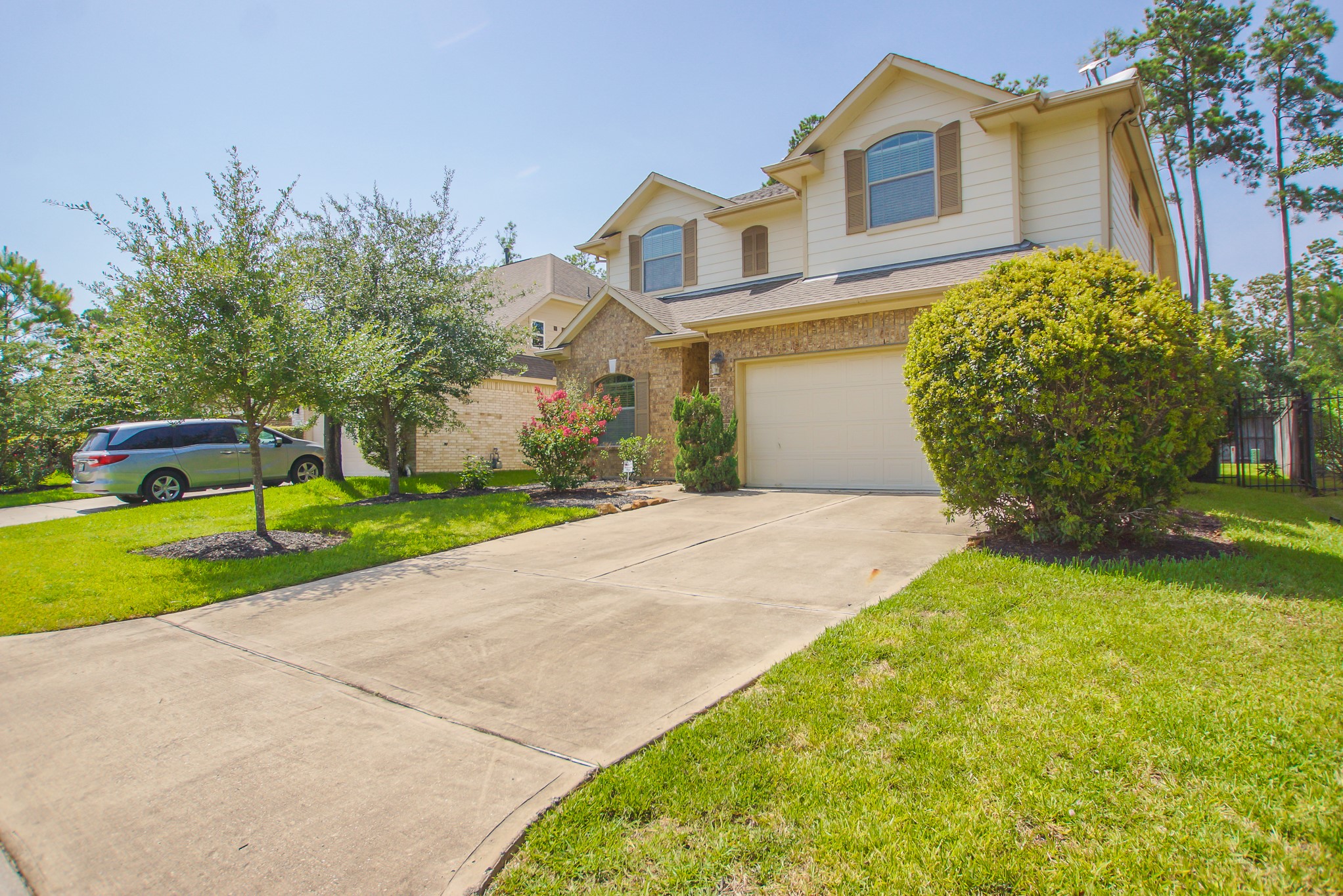 166 Tortoise Creek Way Spring, TX 77389 - Photo 2 of 46