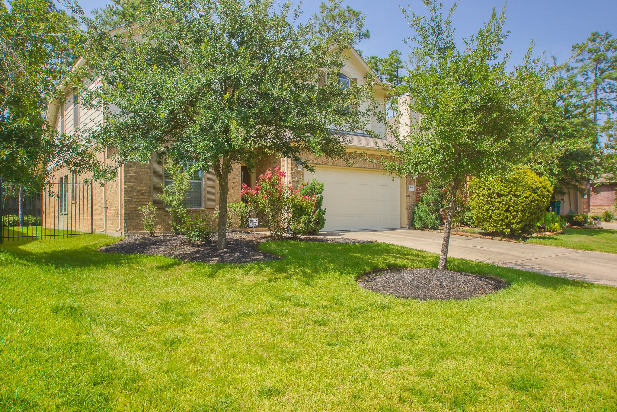 166 Tortoise Creek Way Spring, TX 77389 - Photo 3 of 46