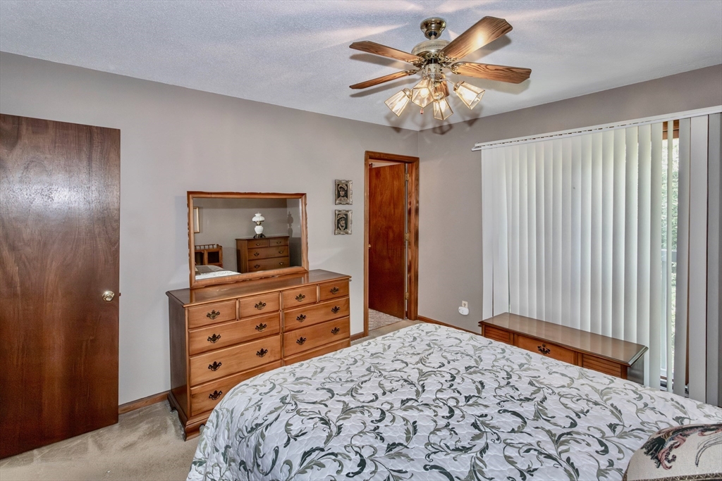 419 Southwick Road, Unit Q71 Westfield, MA 01085 - Photo 19 of 42