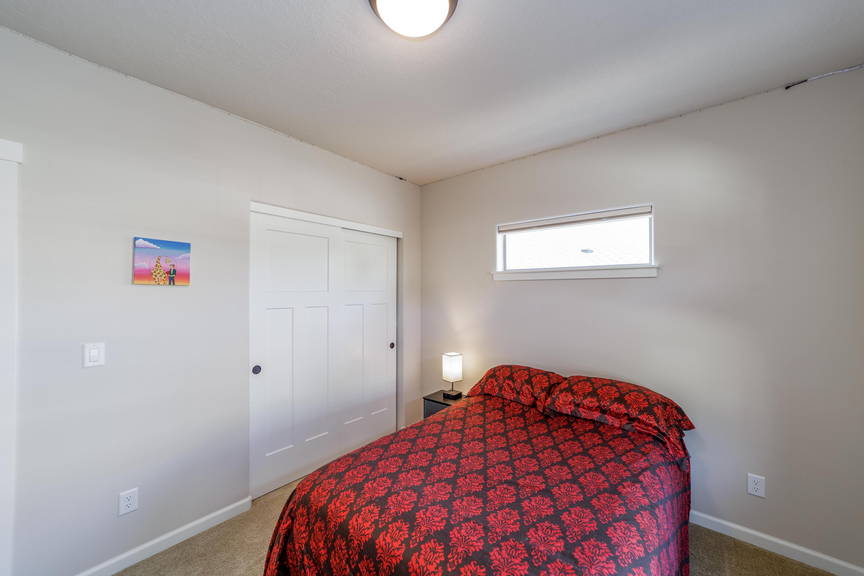 2756 Southwest 34th Street Redmond, OR 97756 - Photo 23 of 44 2756_SW_34th_St-30