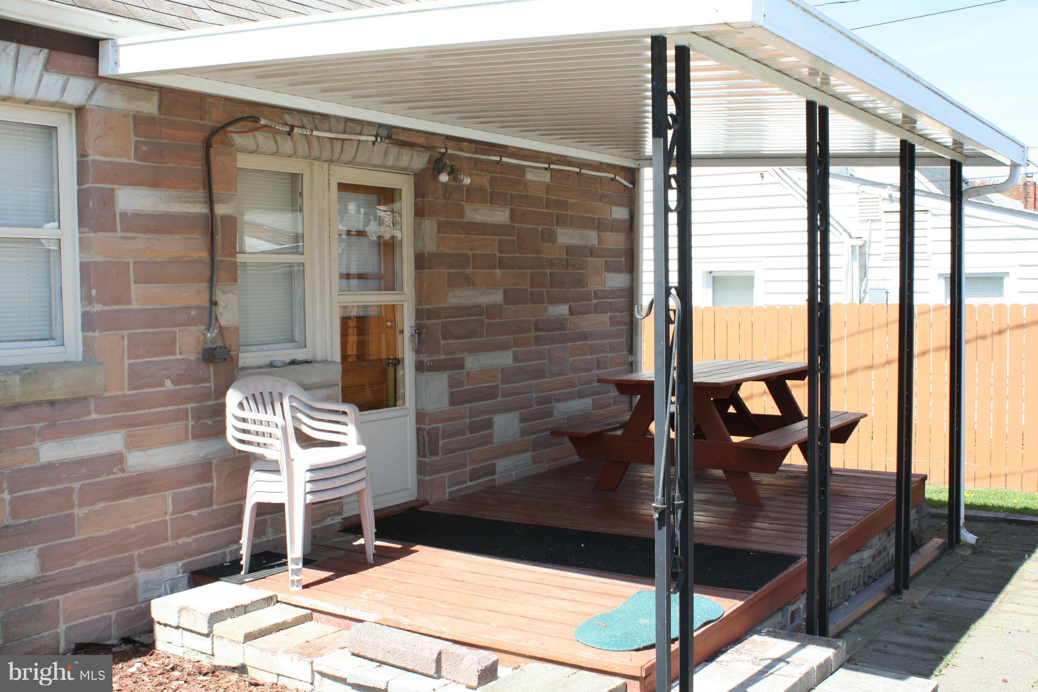 29 Clipper Road Baltimore, MD 21221 - Photo 22 of 27 Deck