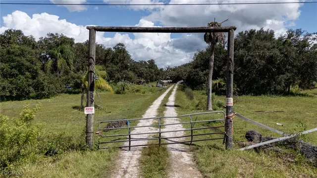 $889,000 | 7339 Highway 27, Moore Haven, FL 33471