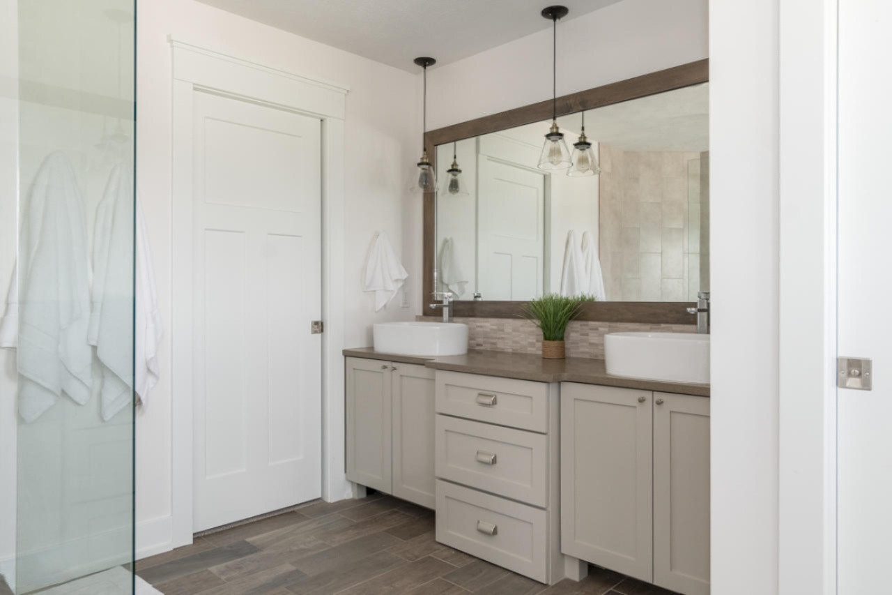 7882 Drake Ridge Kalamazoo, MI 49009 - Photo 18 of 33 Master Bath