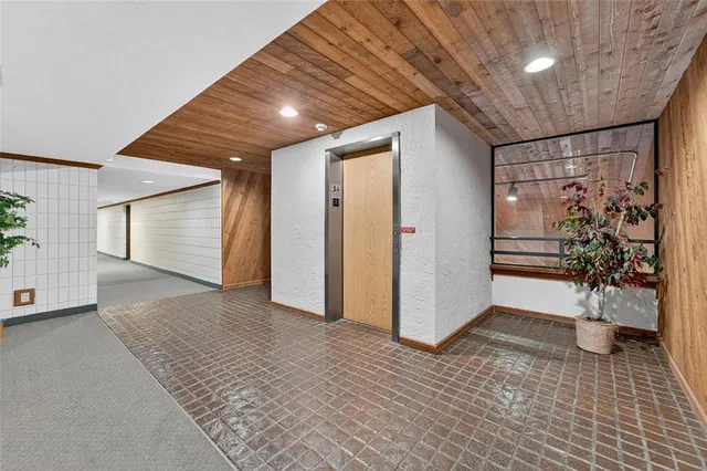 $160,000 | 13610 South Village Drive, Unit 4209, Tampa, FL 33618