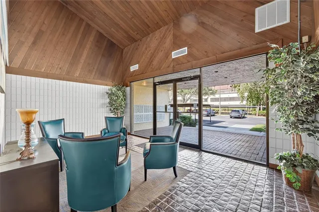 $160,000 | 13610 South Village Drive, Unit 4209, Tampa, FL 33618