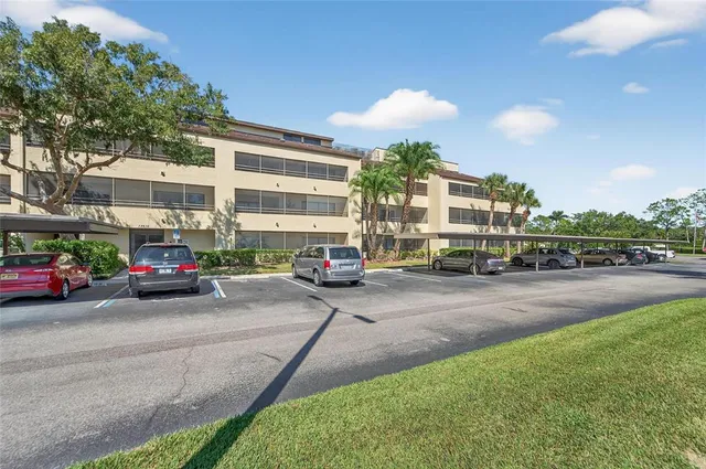 $160,000 | 13610 South Village Drive, Unit 4209, Tampa, FL 33618