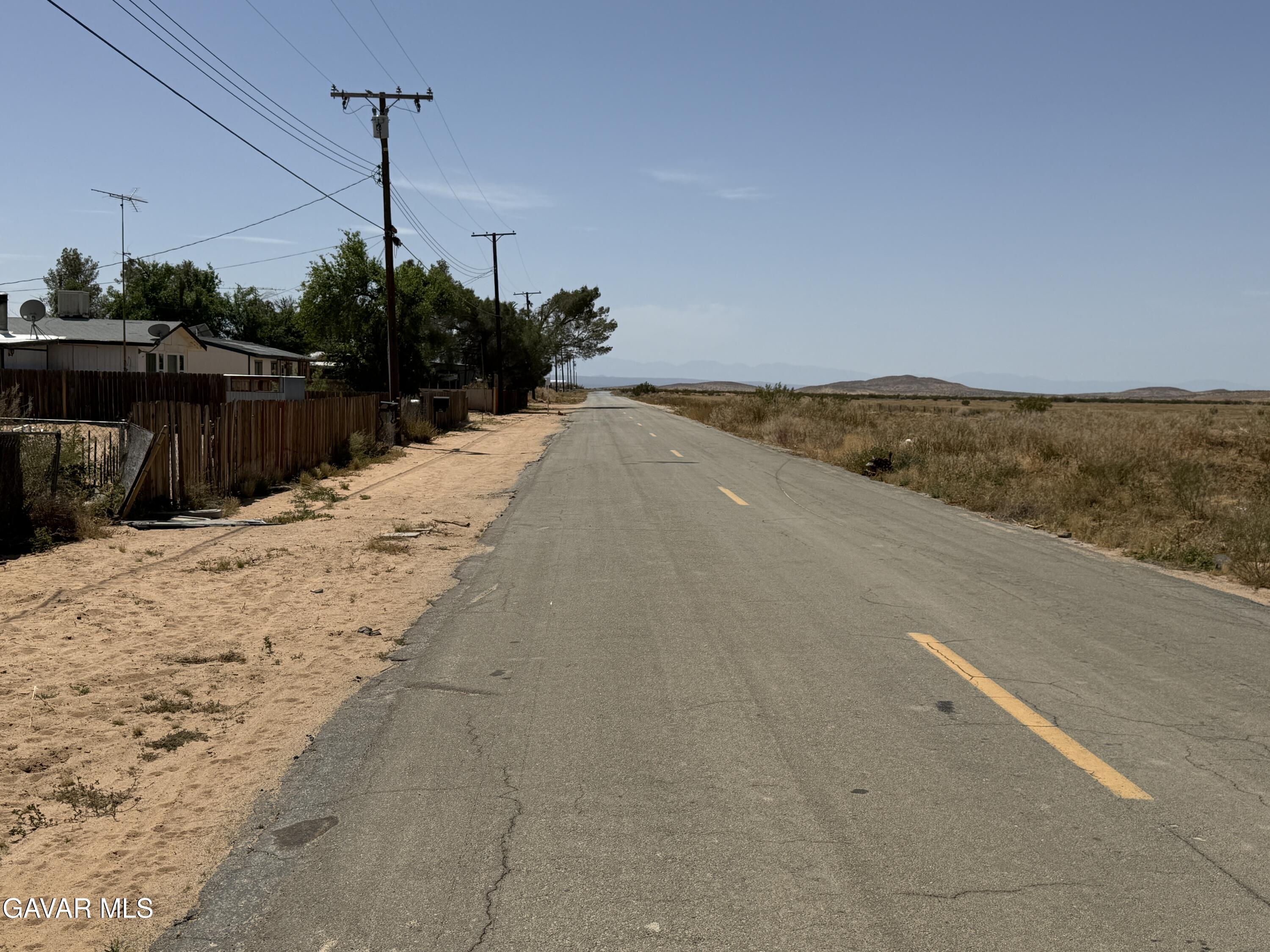 18296 Claymine Road Edwards, CA 93523 - Photo 2 of 9 IMG_1023