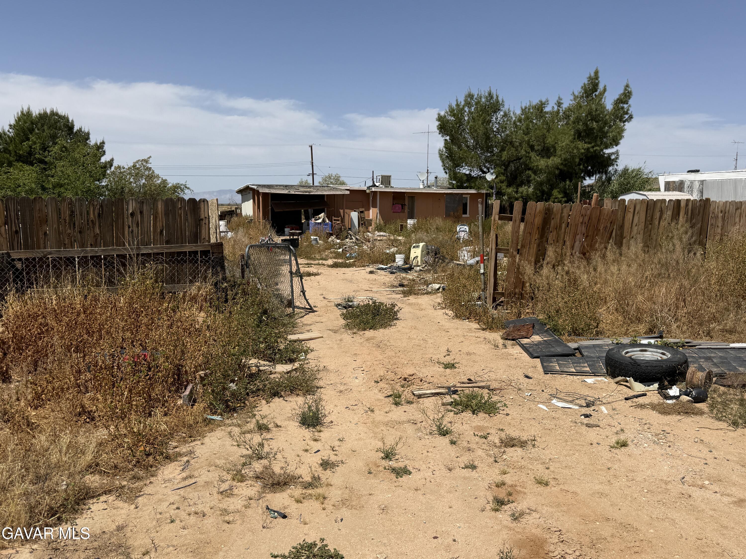 18296 Claymine Road Edwards, CA 93523 - Photo 3 of 9 IMG_1029