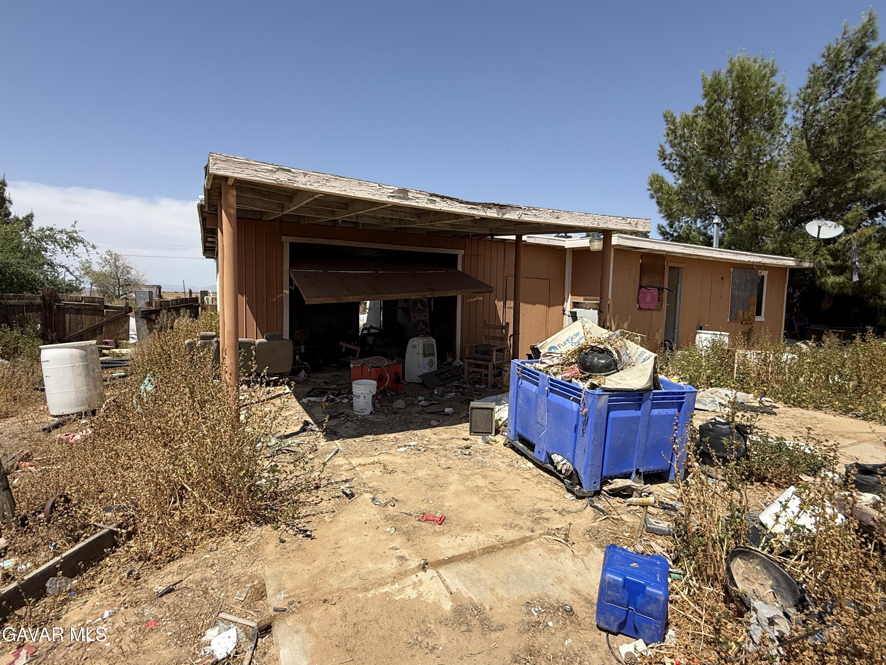 18296 Claymine Road Edwards, CA 93523 - Photo 5 of 9 IMG_1035