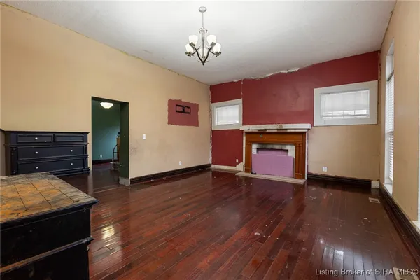 $120,000 | 235 Cherry Street, New Albany, IN 47150