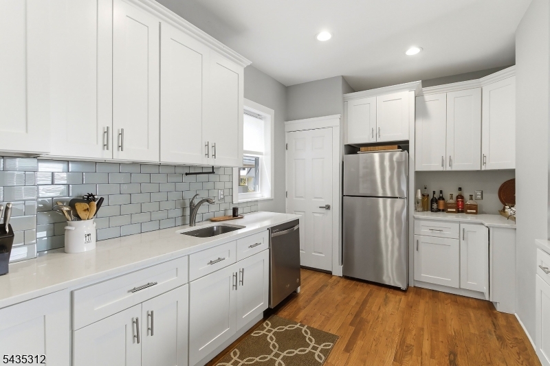 147 High Street Montclair, NJ 07042 - Photo 12 of 25