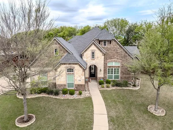 $555,000 | 1305 Chisholm Trail Court, Midlothian, TX 76065