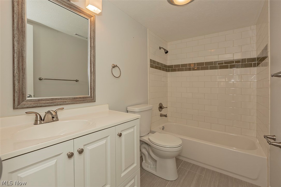 1115 Canyon View Road, Unit 101 Northfield, OH 44067 - Photo 20 of 35 Gallery Image 20