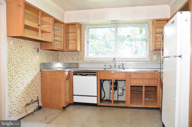 $1,236,000 | 5010 Rockmere Court, Bethesda, MD 20816