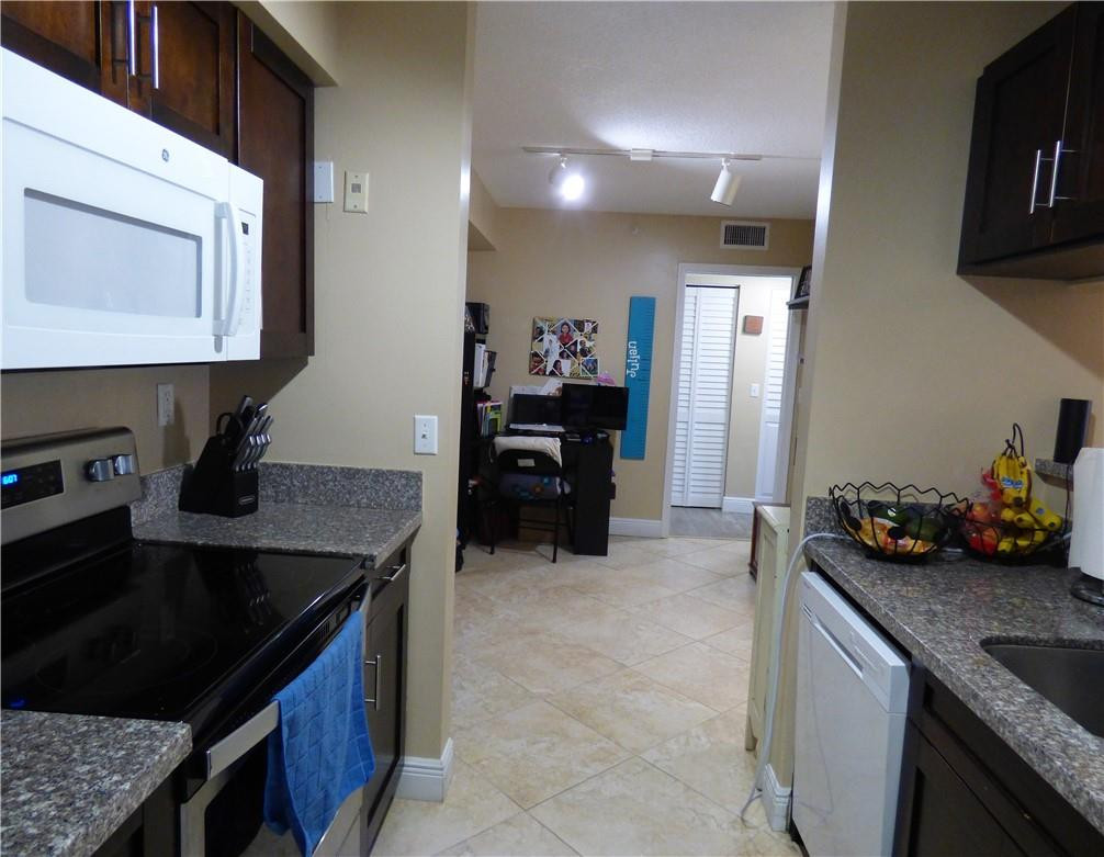 2133 Renaissance Boulevard, Unit 202 Miramar, FL 33025 - Photo 9 of 20 Photo 9