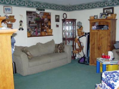 3855 Devonshire Road Bethlehem, PA 18020 - Photo 3 of 9 Living room