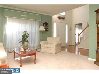 65 Mohr Road Burlington, NJ 08016 - Photo 2 of 12 Living Room