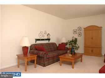 65 Mohr Road Burlington, NJ 08016 - Photo 10 of 12 Family Room