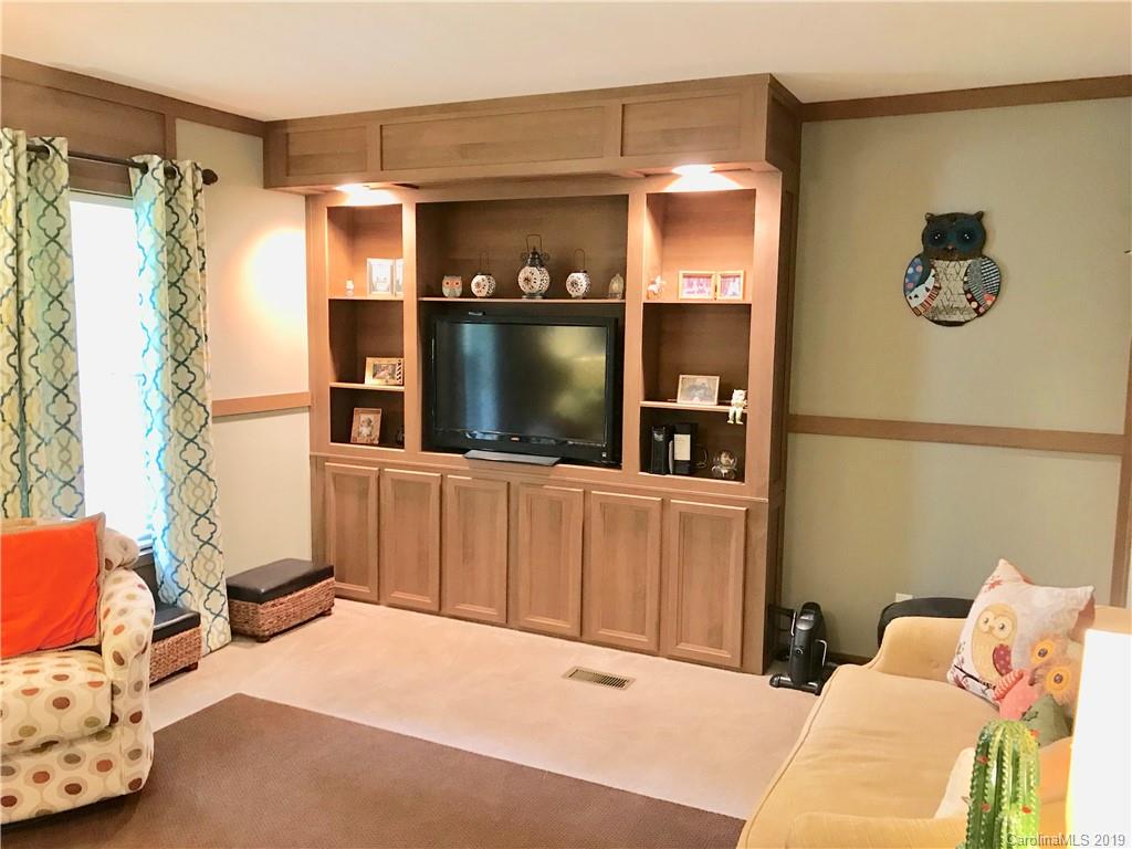 72 Lansing Road Waynesville, NC 28786 - Photo 17 of 36 Gallery Image 17