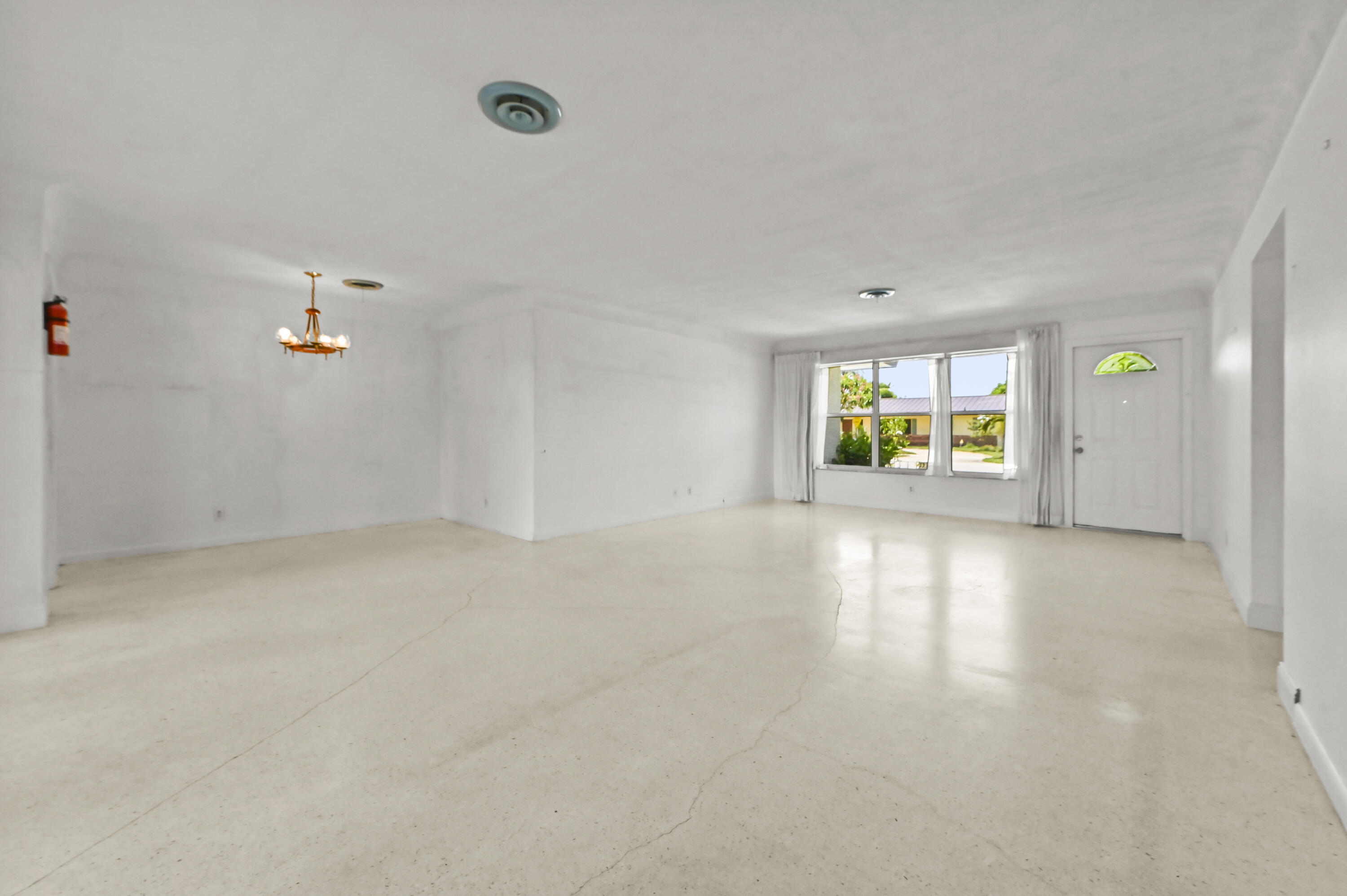 1370 Northwest 7th Street Boca Raton, FL 33486 - Photo 5 of 26 08 Living room 04