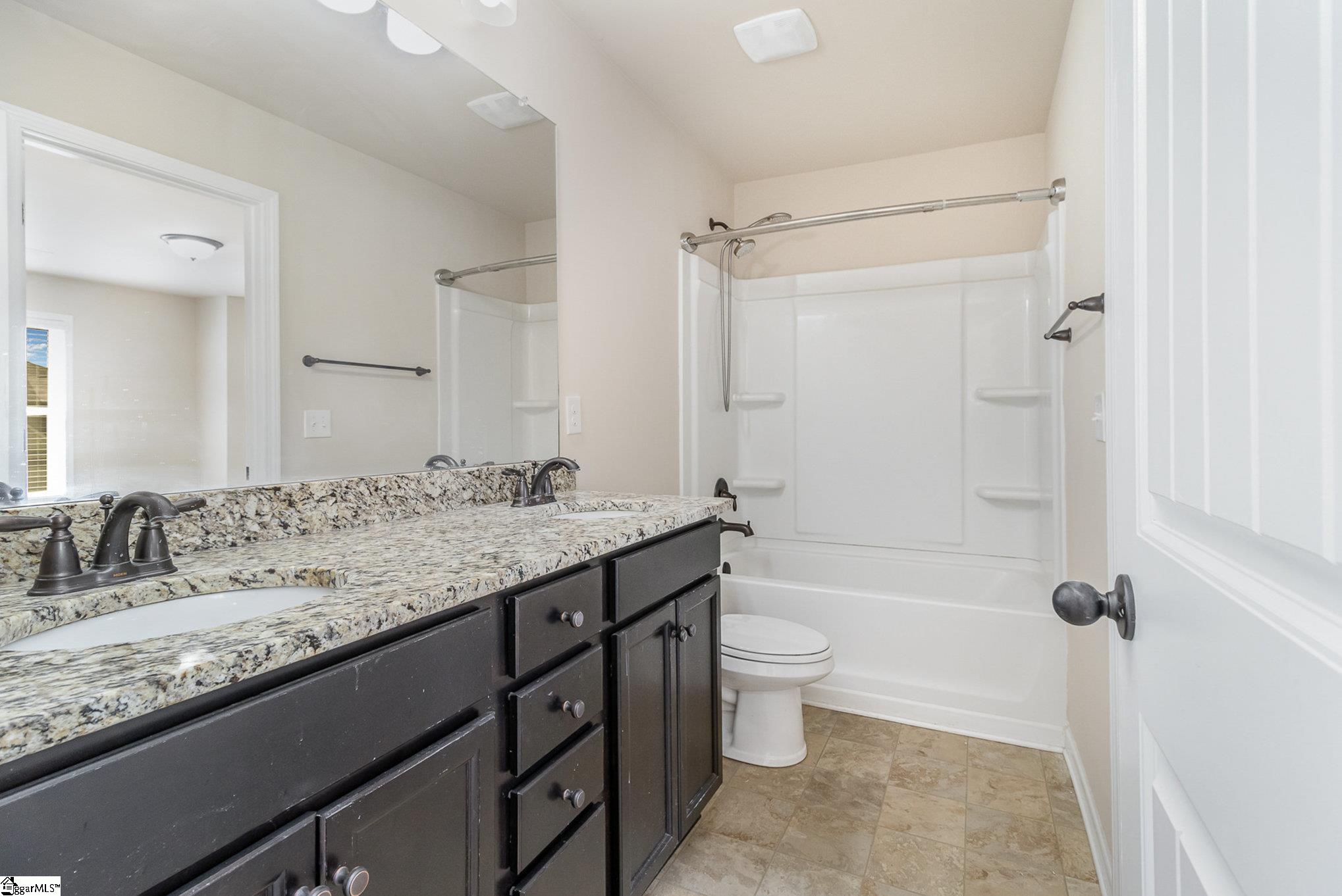 215 Redmont Court Simpsonville, SC 29680 - Photo 32 of 40