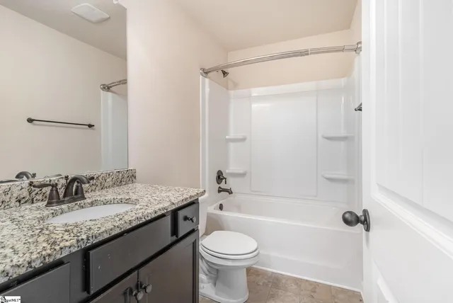 $487,400 | 215 Redmont Court, Simpsonville, SC 29680