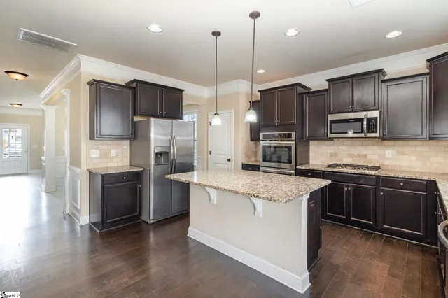 $487,400 | 215 Redmont Court, Simpsonville, SC 29680