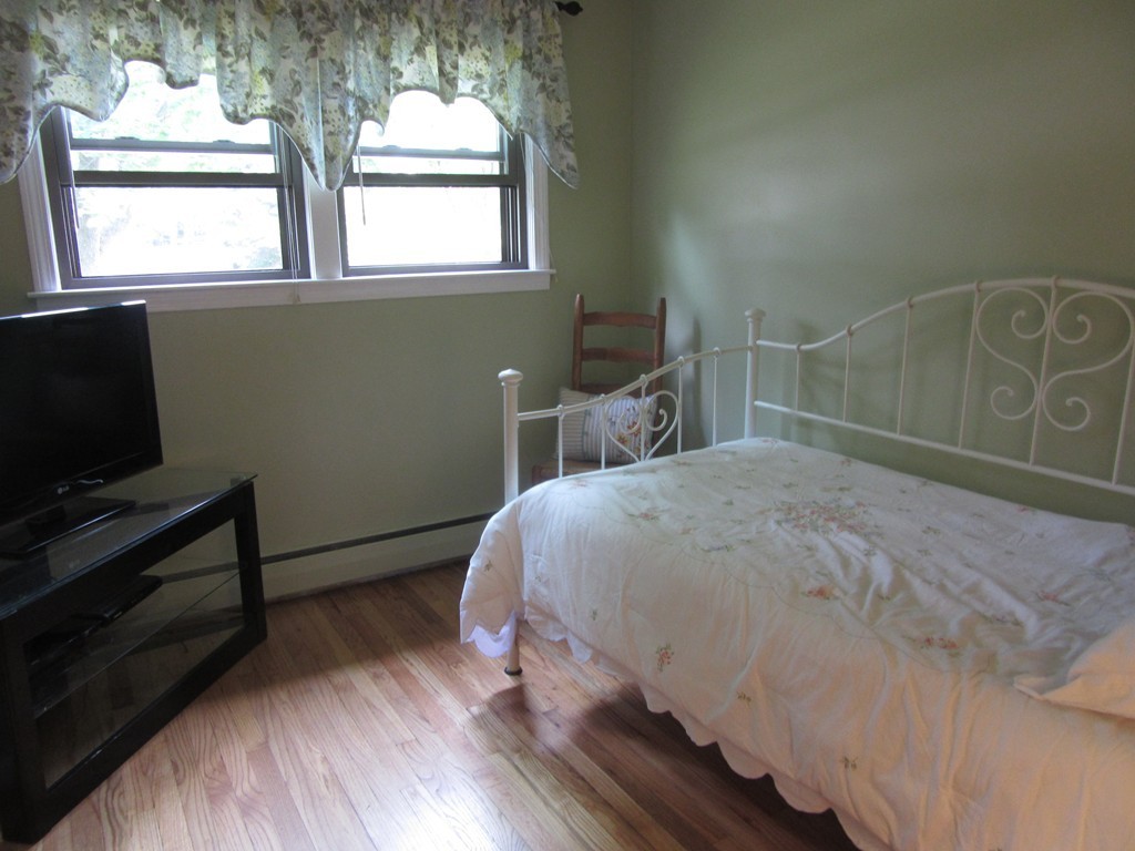 138 Rolling Acres Road Lunenburg, MA 01462 - Photo 6 of 12 Gallery Image 6