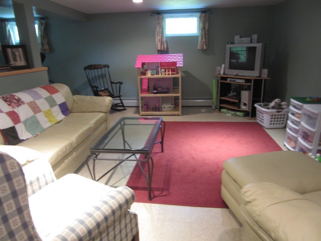 138 Rolling Acres Road Lunenburg, MA 01462 - Photo 10 of 12 Gallery Image 10