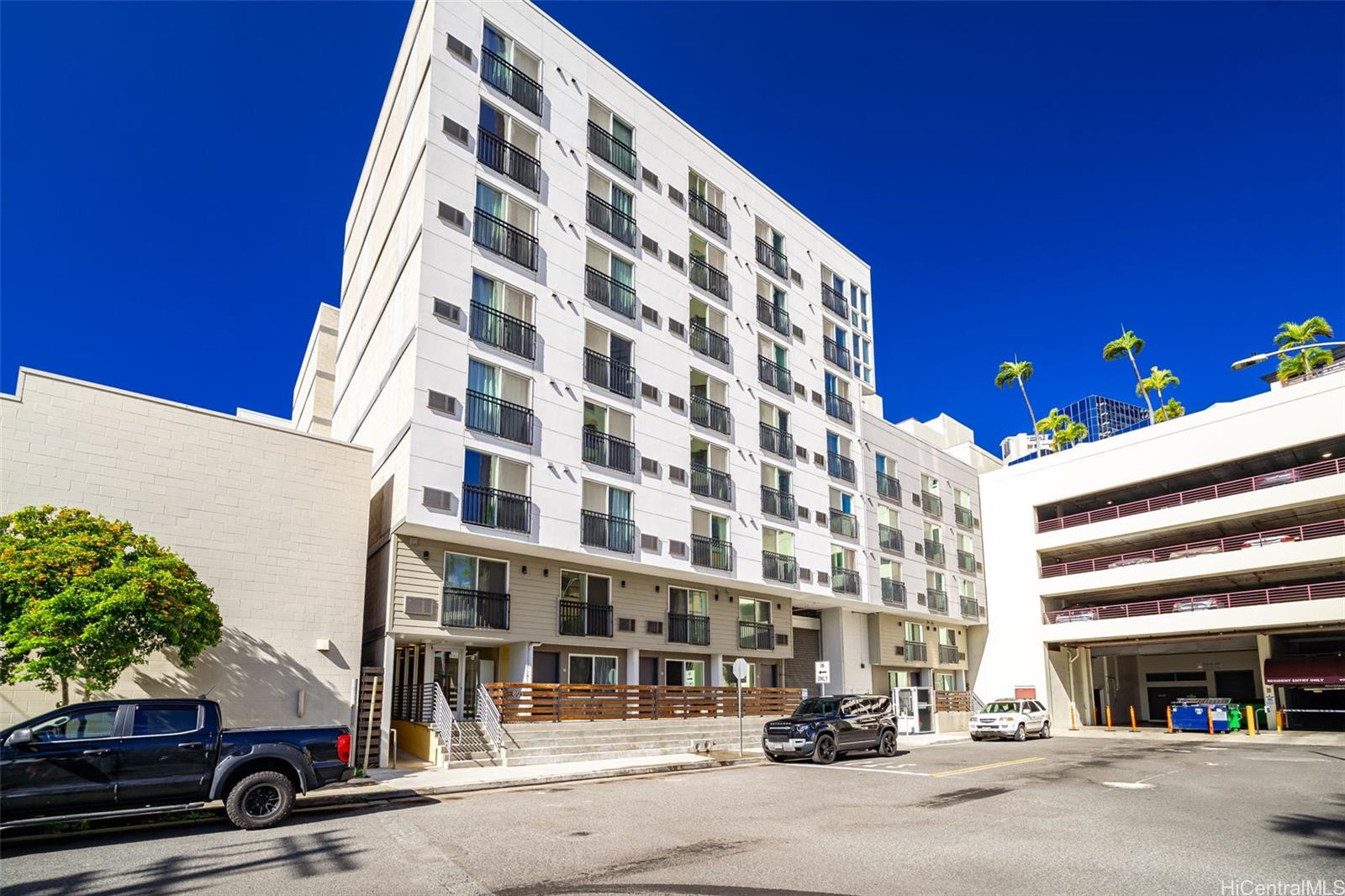 803 Waimanu Street, Unit 214 Honolulu, HI 96813 - Photo 1 of 1 a building view