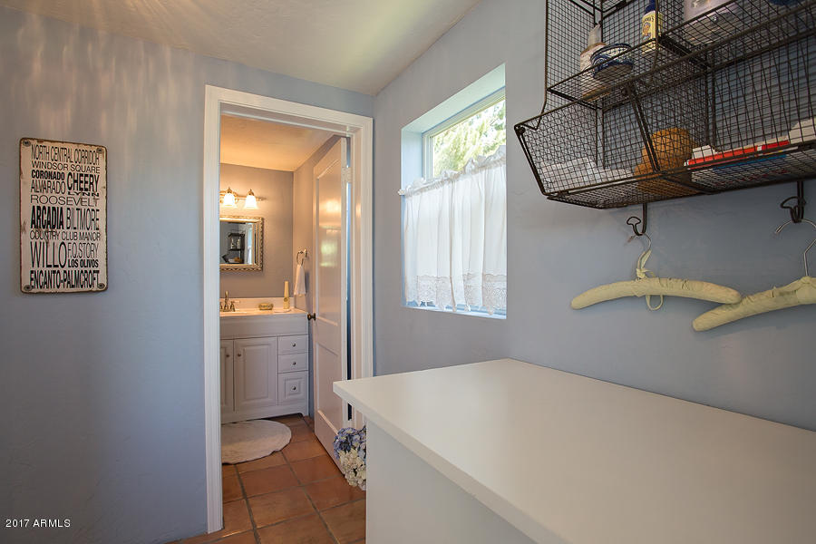 355 West Roma Avenue Phoenix, AZ 85013 - Photo 16 of 29 Laundry