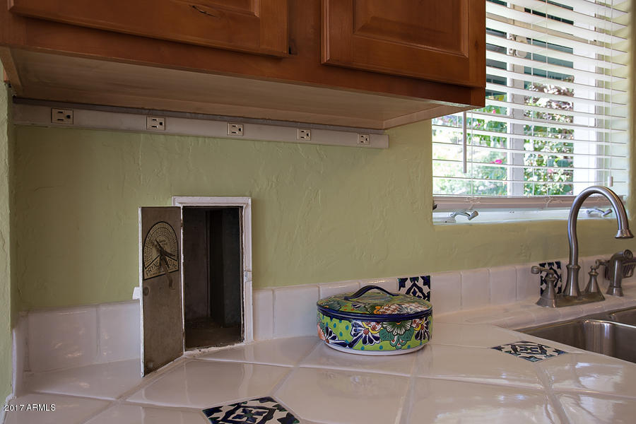 355 West Roma Avenue Phoenix, AZ 85013 - Photo 9 of 29 Vintage milk delivery
