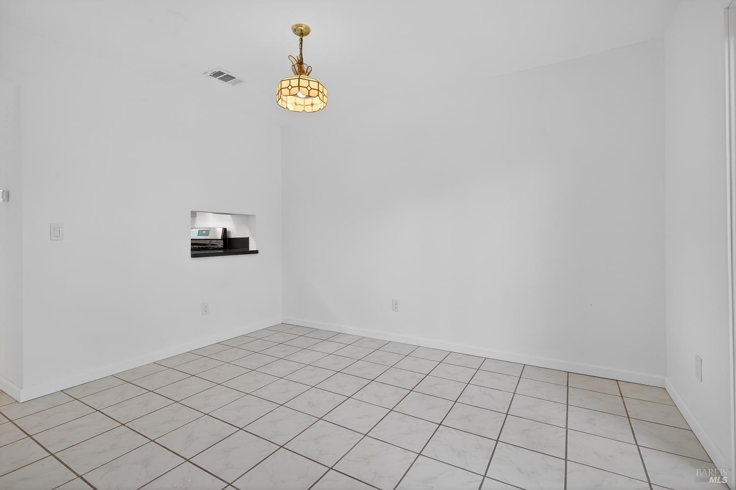 305 Westmont Place Santa Rosa, CA 95401 - Photo 6 of 31