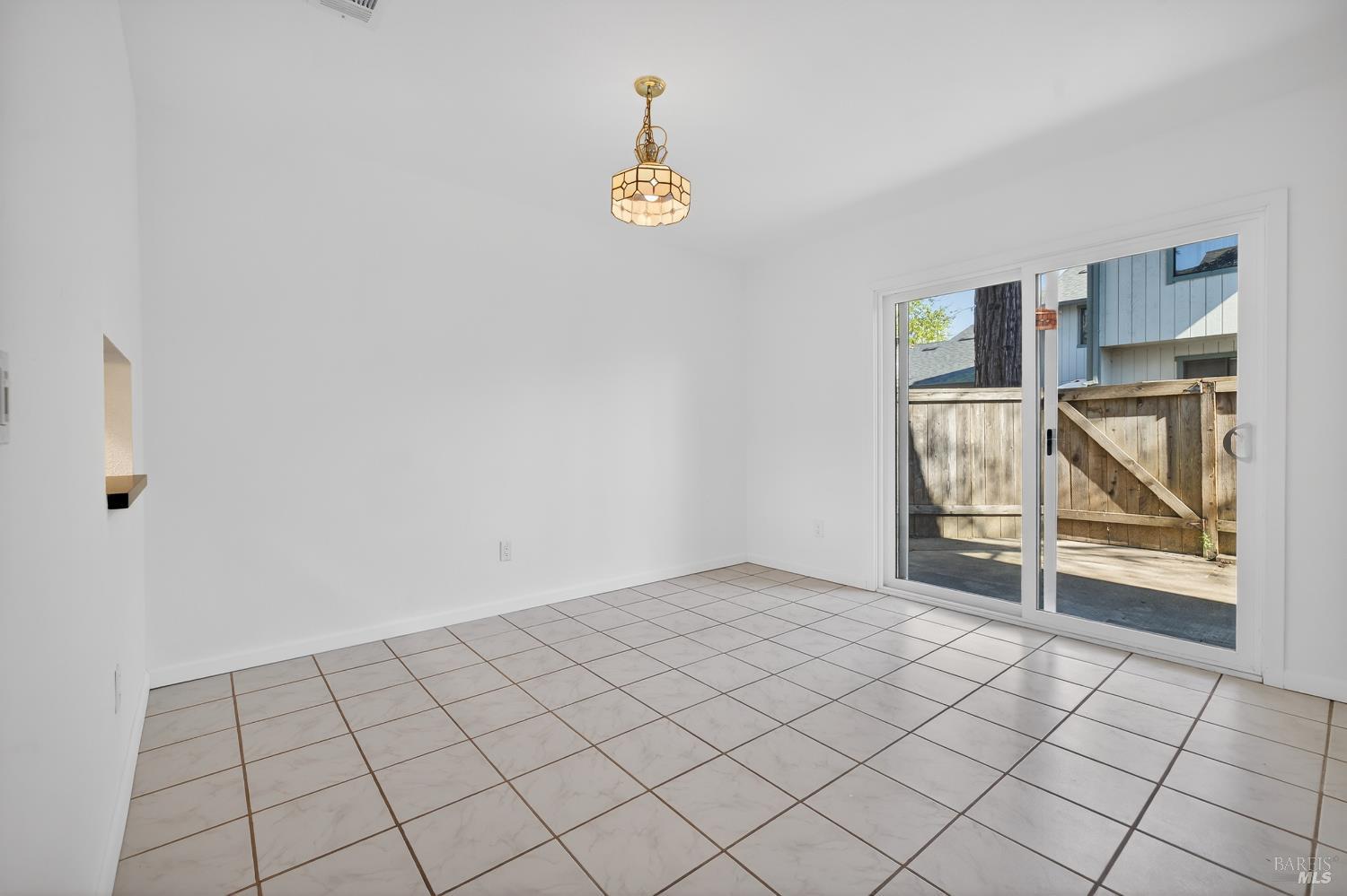 305 Westmont Place Santa Rosa, CA 95401 - Photo 9 of 31