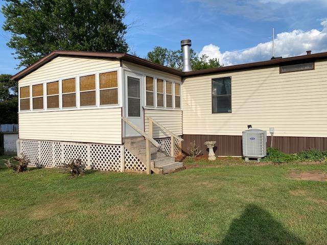 9745 Ivanhoe Road Ivanhoe, VA 24350 - Photo 6 of 55 Gallery Image 6