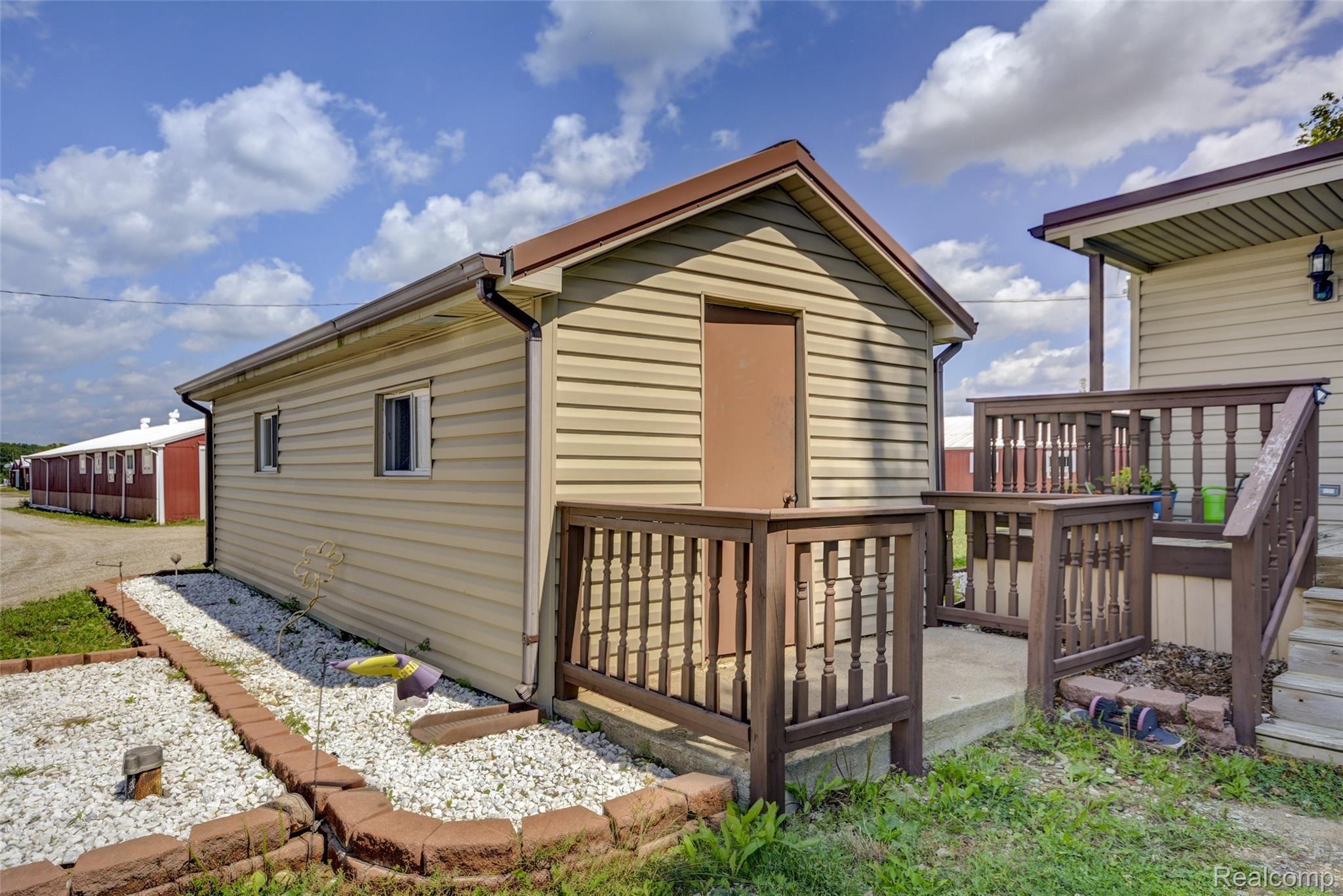 9451 East Prior Road Durand, MI 48429 - Photo 57 of 82 East_Prior_27.jpg