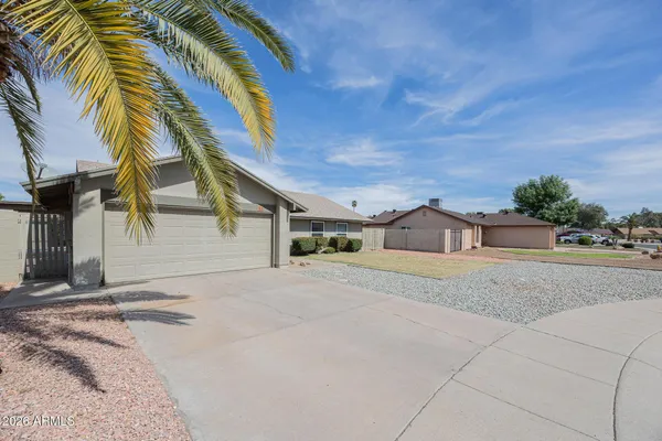 $2,295 | 3434 West Kings Avenue, Phoenix, AZ 85053