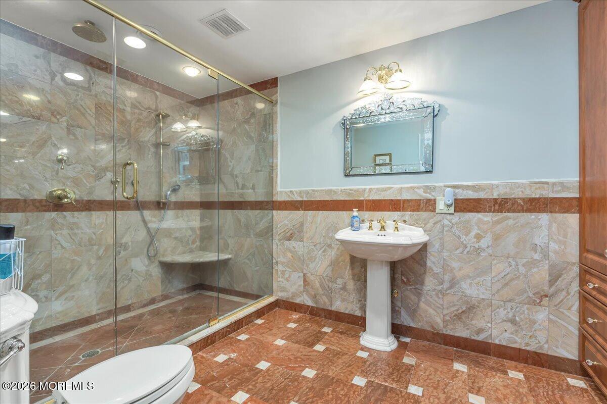 29 Centerville Road Holmdel, NJ 07733 - Photo 28 of 53 23-3V0A3772