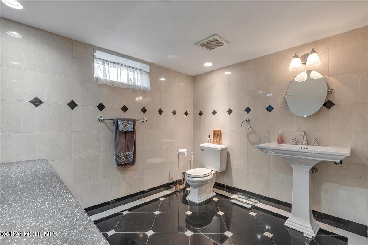 29 Centerville Road Holmdel, NJ 07733 - Photo 31 of 53 26-3V0A3785