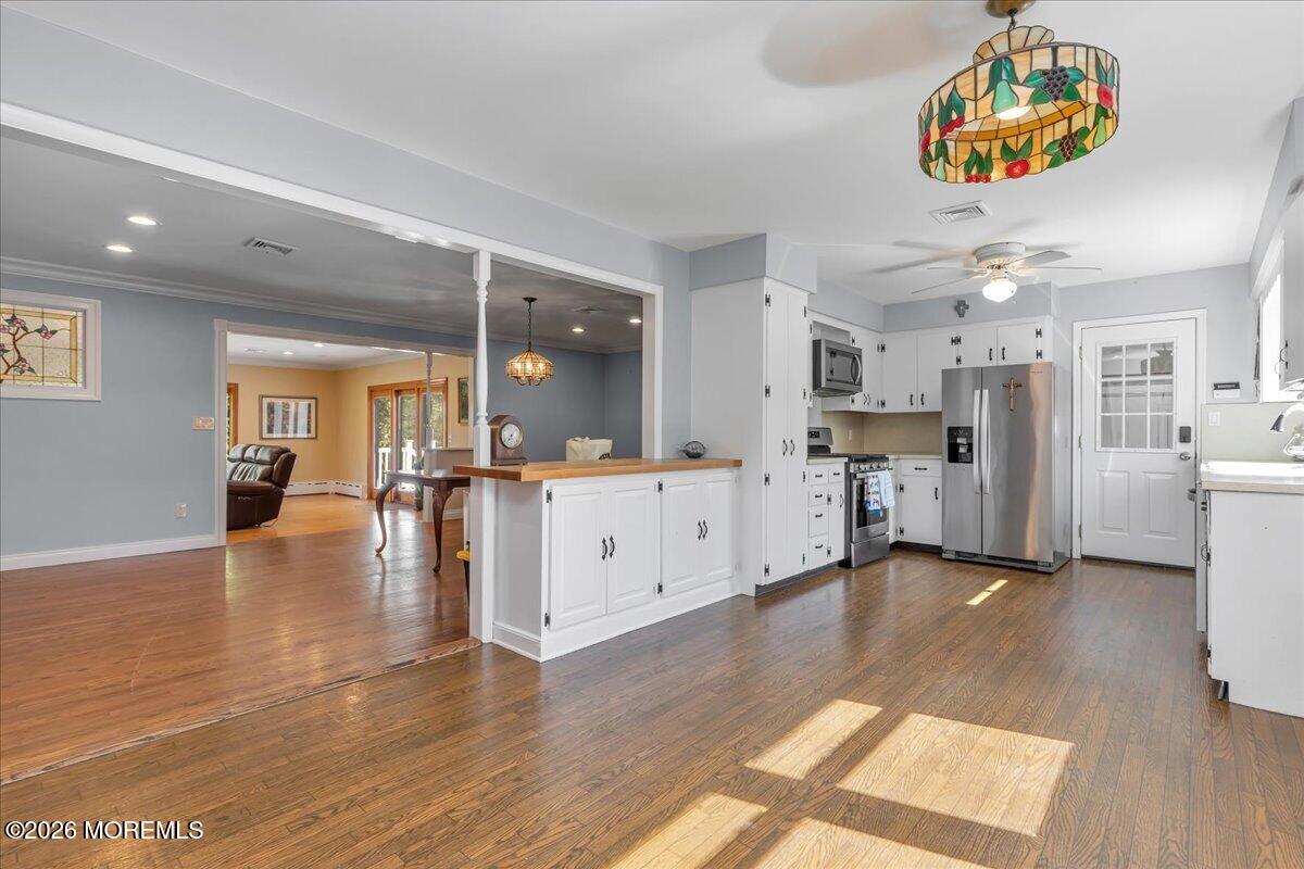 29 Centerville Road Holmdel, NJ 07733 - Photo 7 of 53 02-3V0A3711