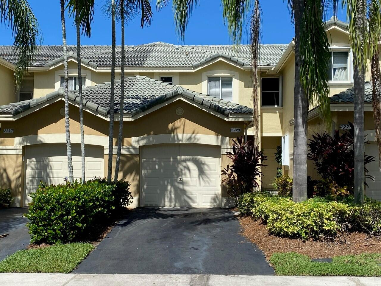 2223 Pasadena Way Weston, FL 33327 - Photo 2 of 21 front 3
