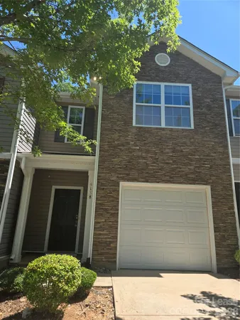 $2,100 | 9138 Bradstreet Commons Way, Charlotte, NC 28215